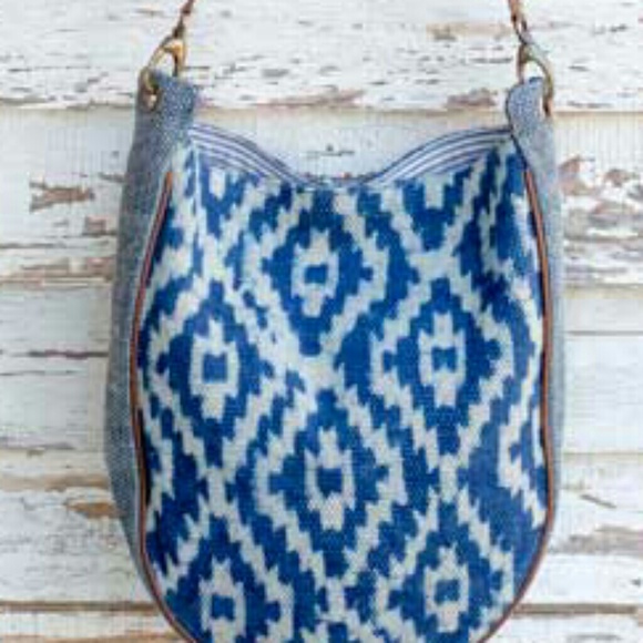 ❗️LAST ONE❗️Ikat Boho Shoulder Bag - Picture 2 of 5